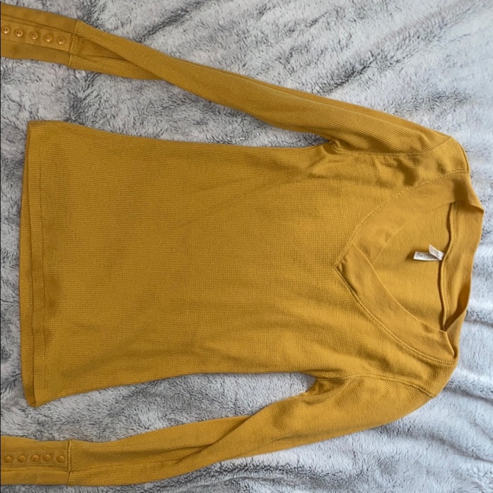 Long sleeve shirts